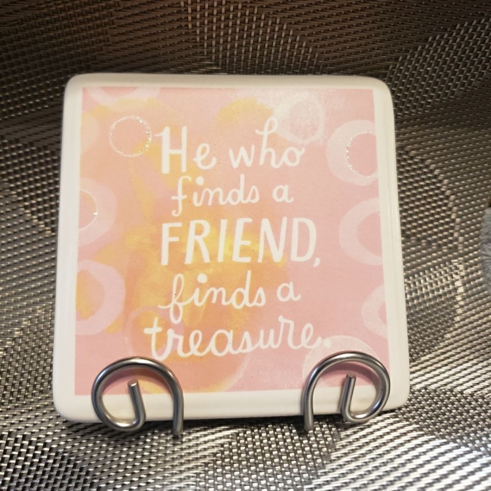 𝅺hallmark Ceramic Decoration with stand